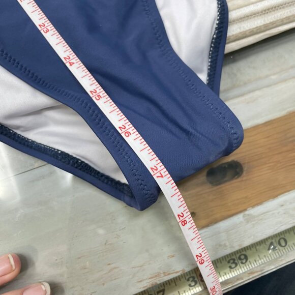 Cupshe Swimsuit Size Large Ruffle One Piece Peplum Stretch Slimming Blue NEW - Picture 9 of 11